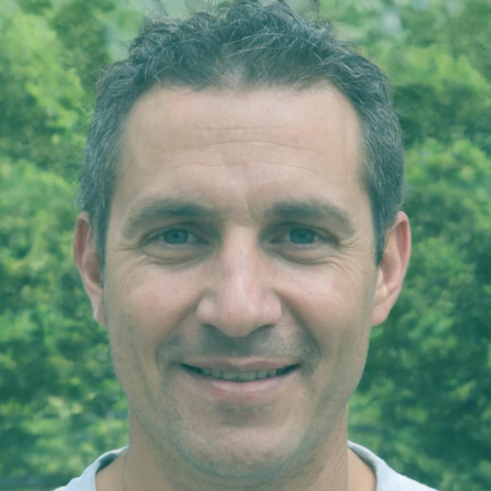 Ιωάννης Λαμπρόπουλος, εκπαιδευτής οικονομικού σχεδιασμού